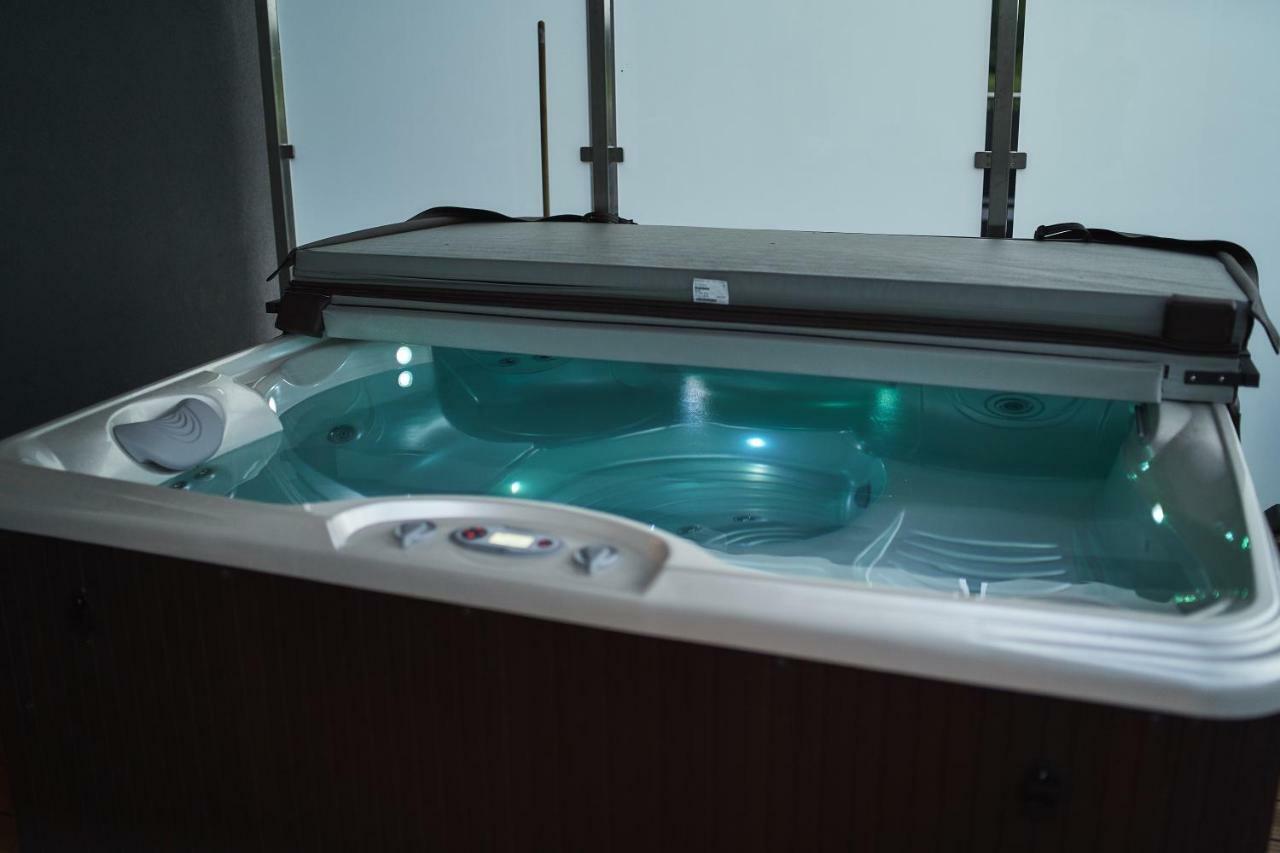 Apartment - Jacuzzi *